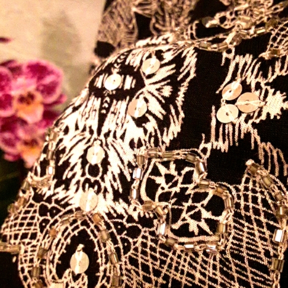 Bila Size L Black - Picture 12 of 13